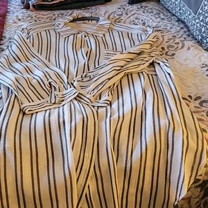 3/4 sleeve tie front top